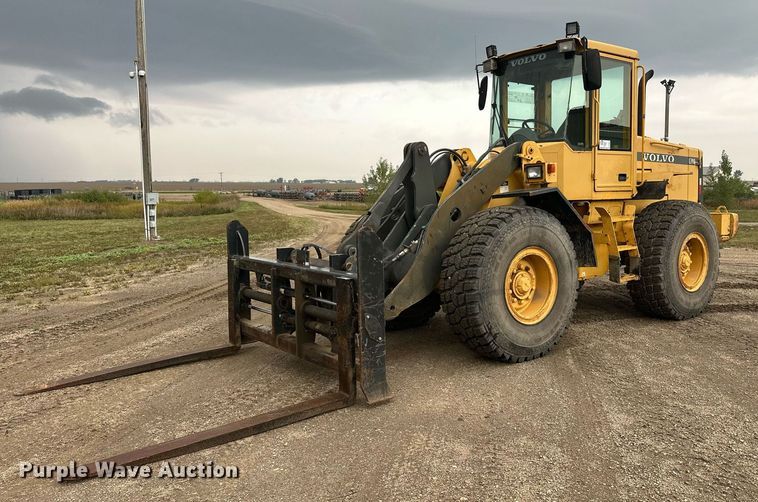 2001 Volvo L70D wheel loader - DT6377