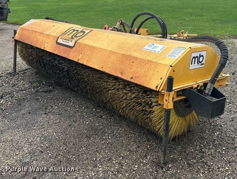 MB broom - DT6397