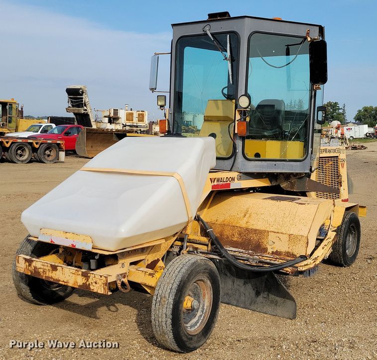 Waldon Sweepmaster 250 broom - DZ6597