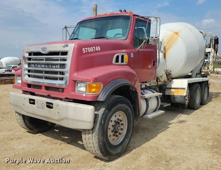 2007 Sterling L-Line ready mix truck - DZ6606