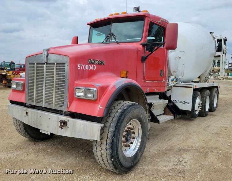 2000 Kenworth  W900 ready mix truck - DZ6607