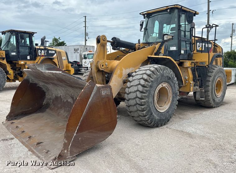 2019 Caterpillar 966M wheel loader - EC3775