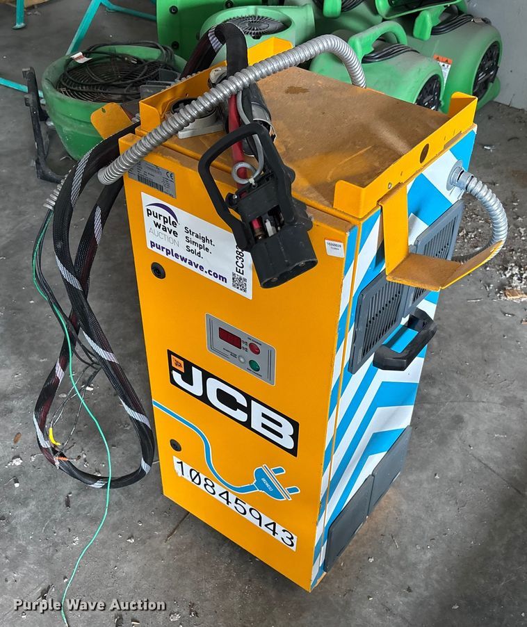 2022 JCB JCB18 forklift charger - EC3830