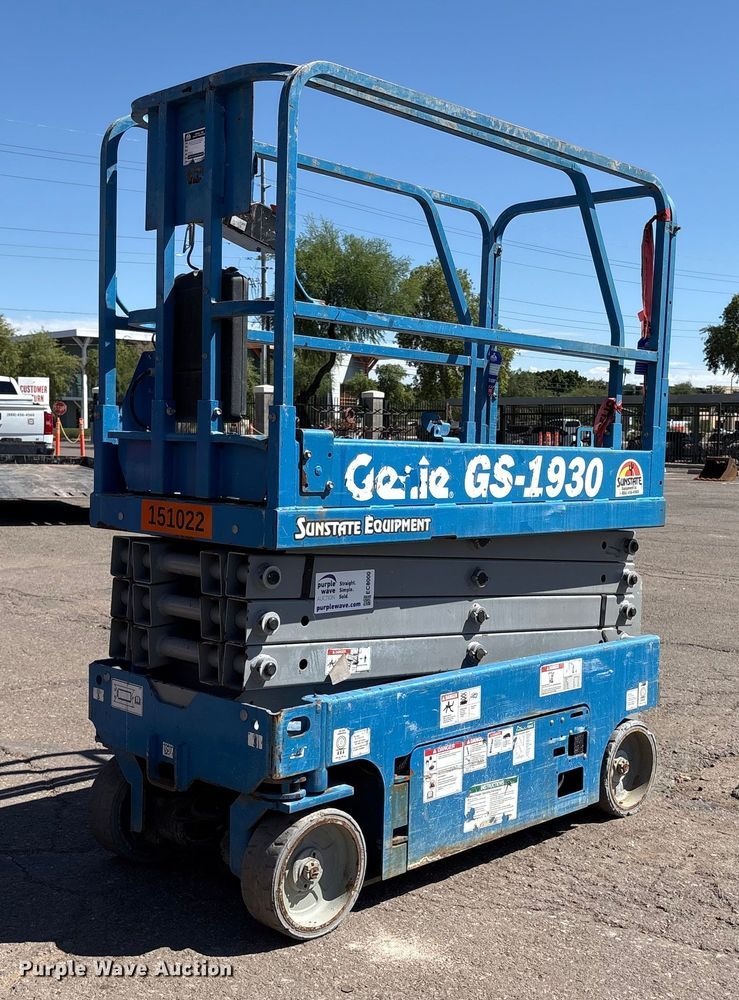 Genie GS1930 scissor lift - EC8000