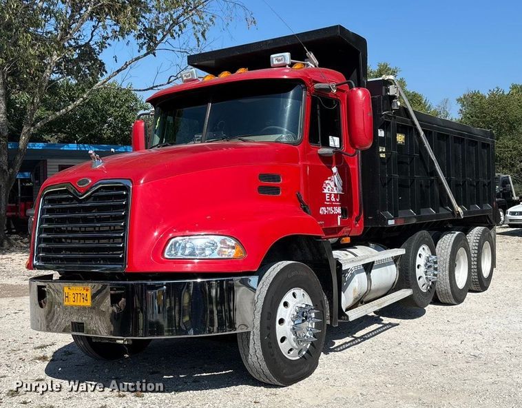 2003 Mack Vision Dump Truck - ED2243