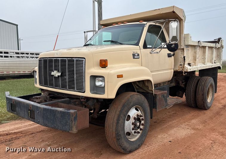 1999 Chevrolet C7500 dump truck - EM8192