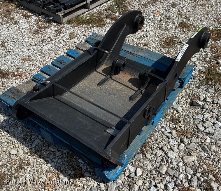 Paladin Kobelco SK170 excavator thumb - ER0075