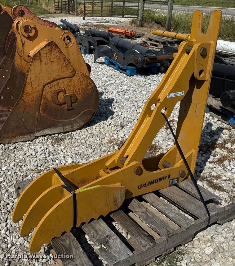 2024 Landhero CAT312 excavator thumb - ER0092