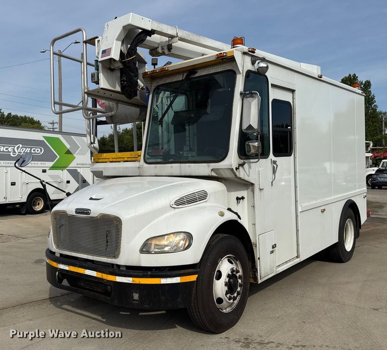 2008 Freightliner S2106 bucket truck - ER0130