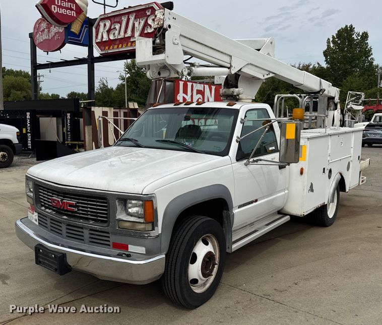 2000 GMC Sierra 3500 bucket truck - ER0132