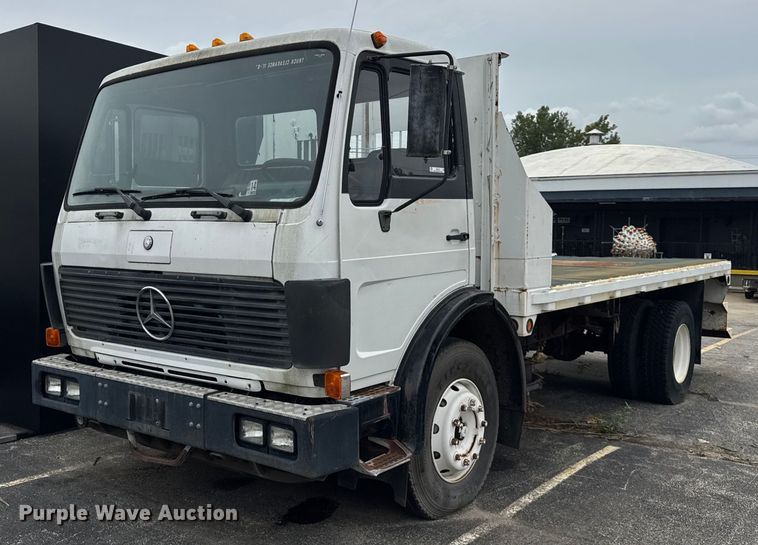 1989 Mercedes-Benz LP1419 flatbed truck - ER0133