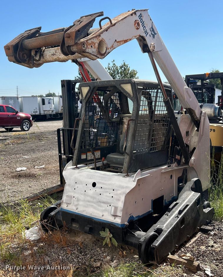 2005 Bobcat T250 tracked skid steer loader - ET3452