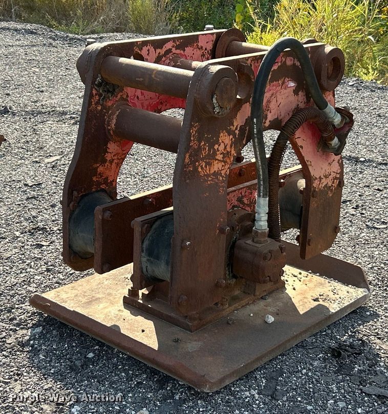 Allied excavator plate compactor - ET3469