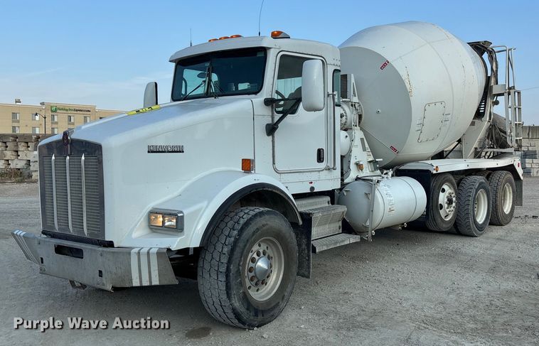 2007 Kenworth T800 ready mix truck - ET4613
