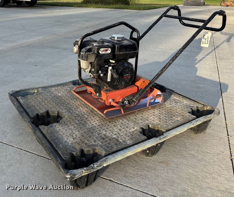 Multiquip plate compactor - ET4676