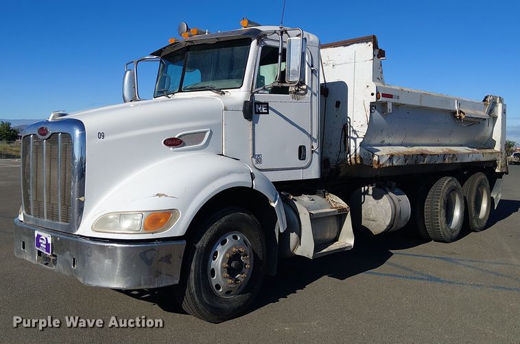 2010 Peterbilt 384 dump truck - EU2509