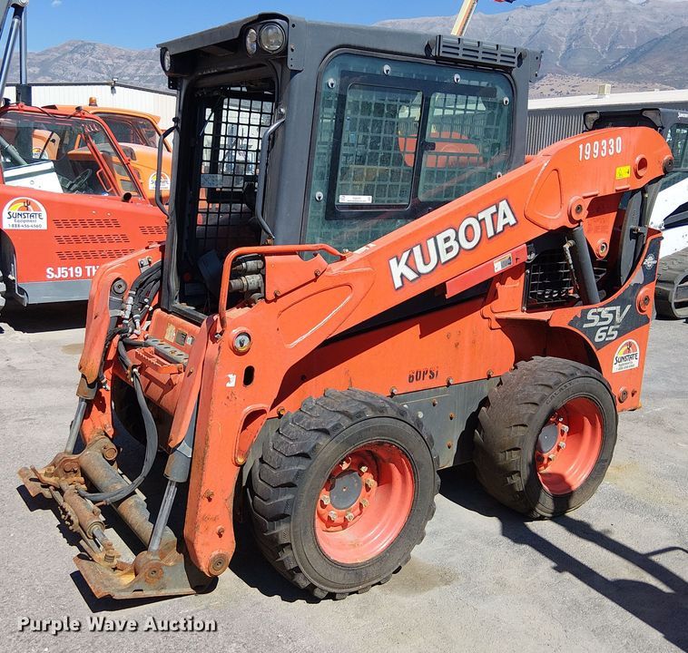 2020 Kubota SSV65 skid steer loader - EU2551