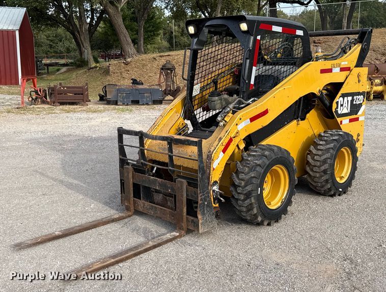 2013 Caterpillar 272D skid steer loader - EU5050