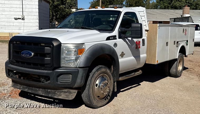 2011 Ford F550 Super Duty utility / service truck - GH9330