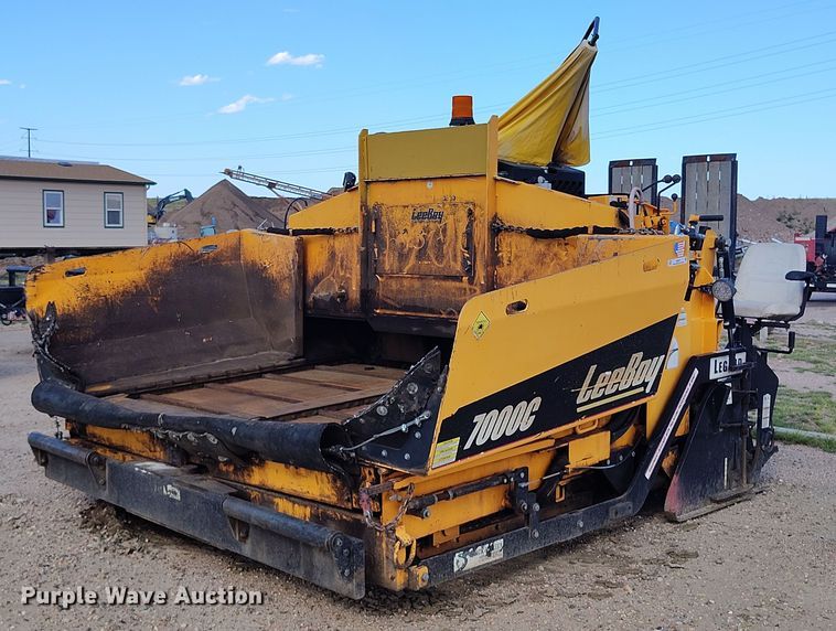 2018 LeeBoy 7000C paver - IP9677
