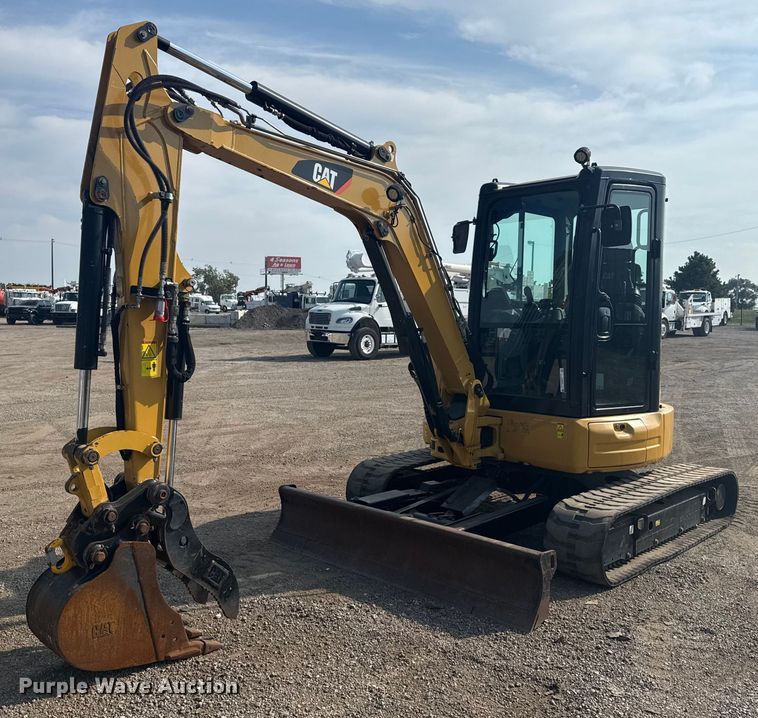 2018 Caterpillar 304E2 CR mini excavator - NU9655