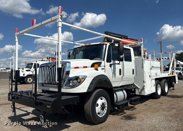 2012 International 7600 Crew Cab crane truck - NU9684