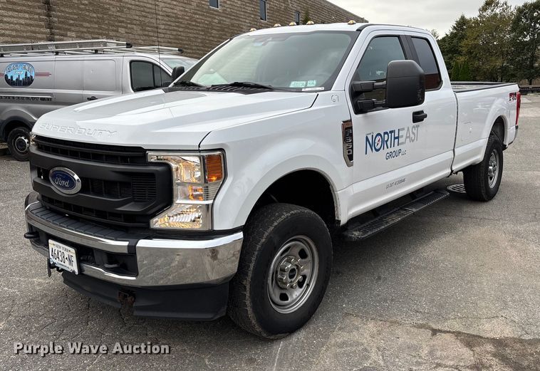 2021 Ford F350 Super Duty SuperCab pickup truck - EV3503