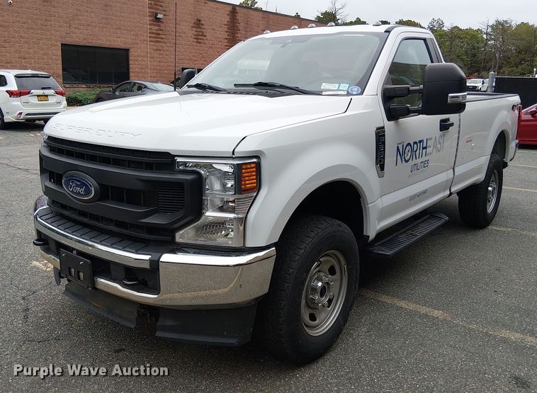 2022 Ford F350 Super Duty pickup truck - EV3504