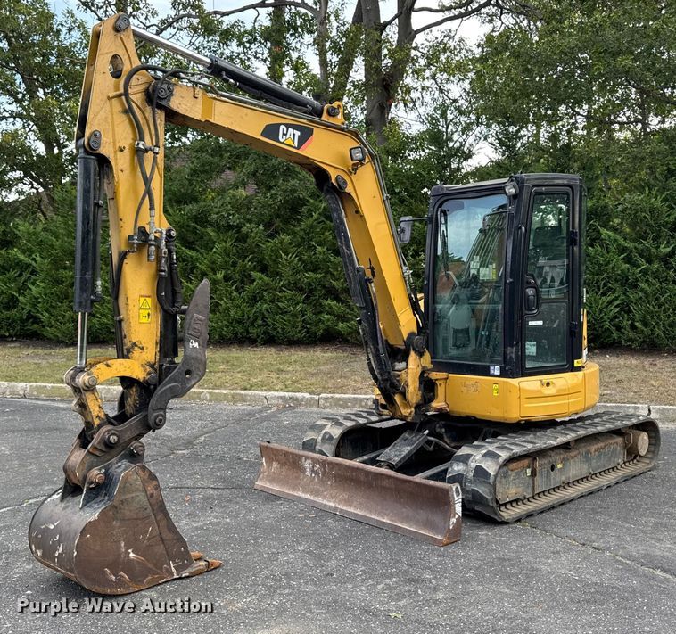2017 Caterpillar 305.5E2 mini excavator - EV4012