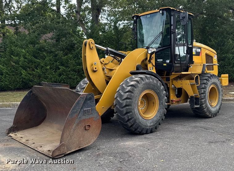2018 Caterpillar 926M wheel loader - EV4013