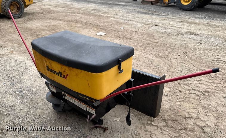 Snow ex Bull pro 1575 skid steer spreader - EV4044