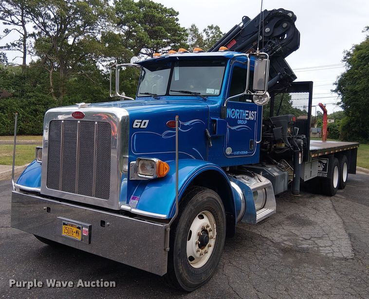 2012 Peterbilt 365 crane truck - EV4064