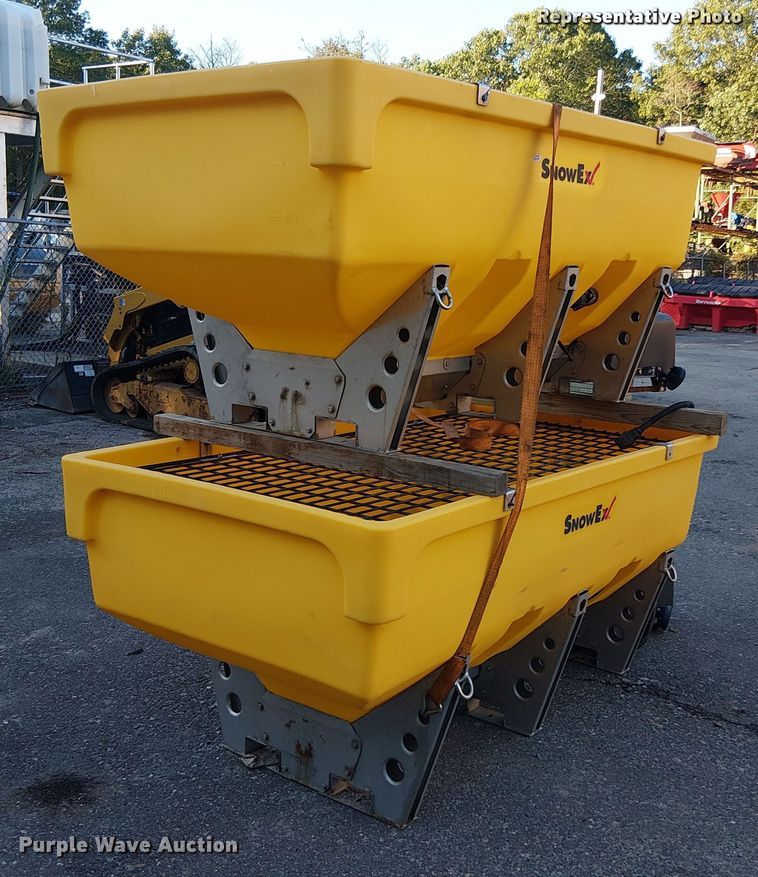 (2) SnowEx spreaders - EV4103