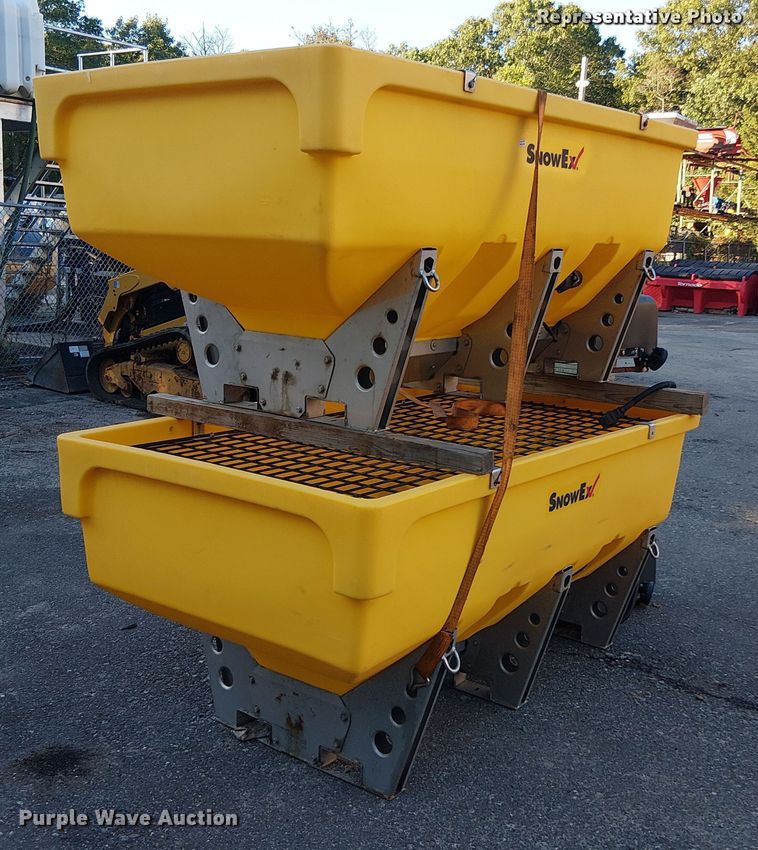 (2) SnowEx spreaders - EV4105