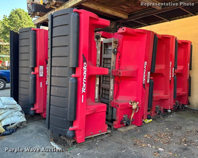 (3) Western Tornado spreaders - EV4130