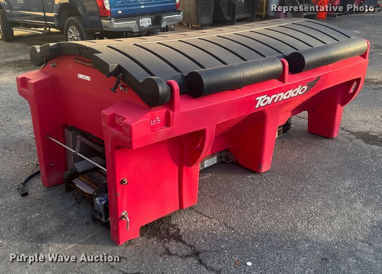 Western Tornado spreader - EV5075