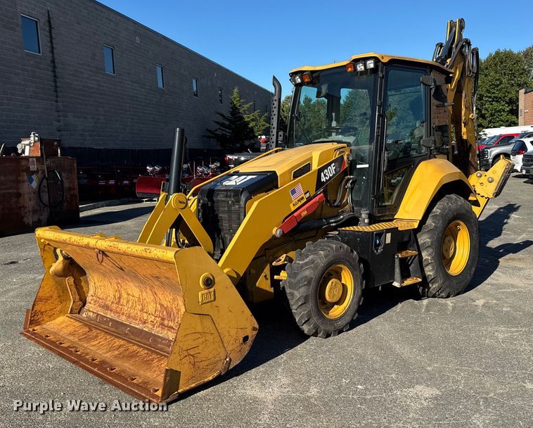 2018 Caterpillar 430F2 backhoe - EV5115