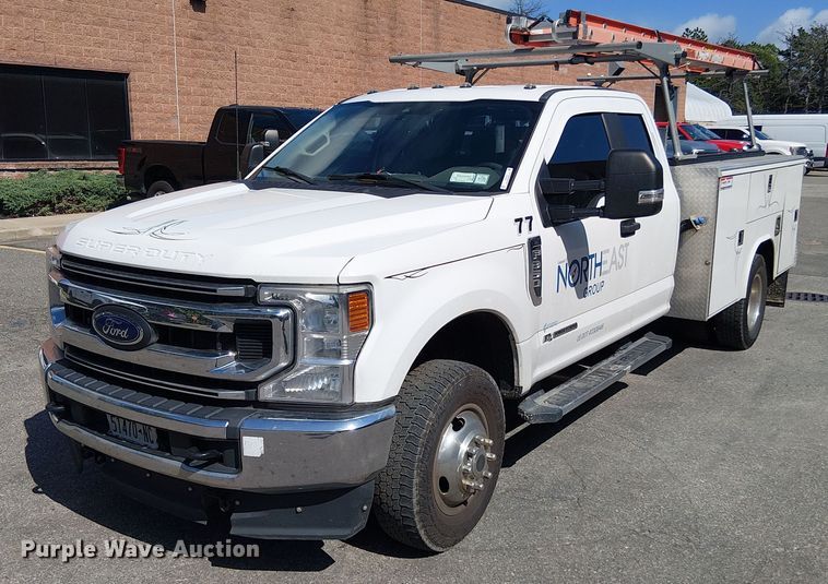 2021 Ford F350 Super Duty SuperCab utility bed pickup truck - EV5142