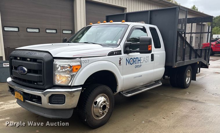 2016 Ford F350 Super Duty  flatbed pickup truck - EV5271