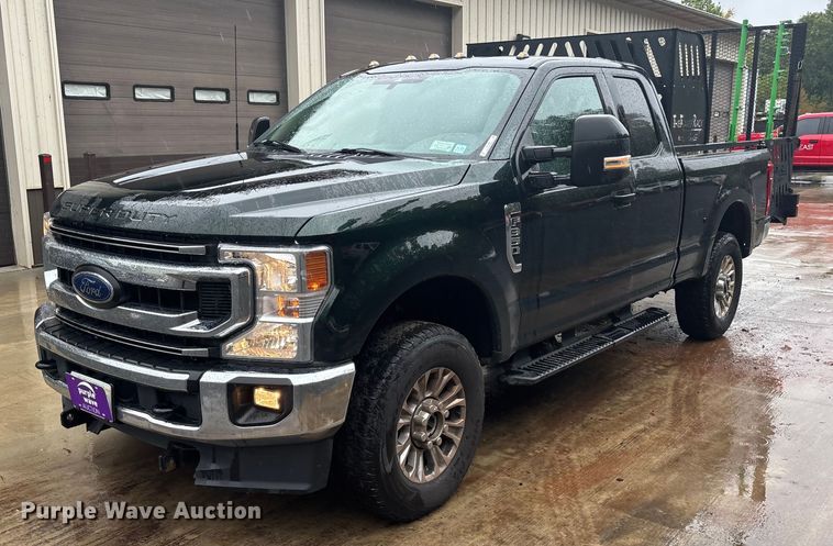2022 Ford F350 Super Duty SuperCab pickup truck - EV5308