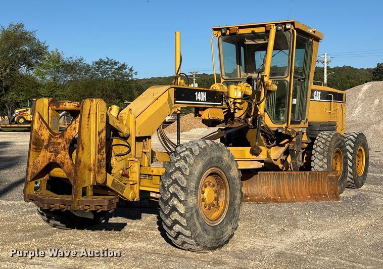 2006 Caterpillar 140H motor grader - DU1352