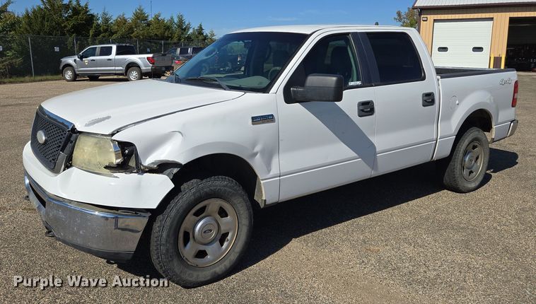 2007 Ford F150 SuperCrew pickup truck - DY1322