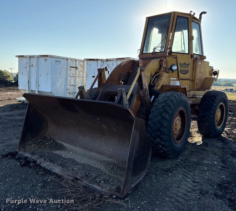 1974 Caterpillar 920 wheel loader - DY8219