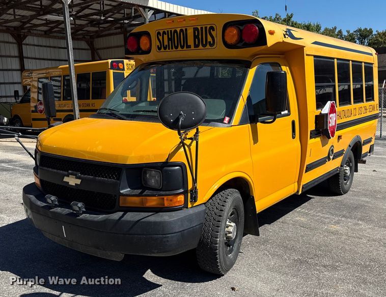 2012 Chevrolet Express school bus - DY8280