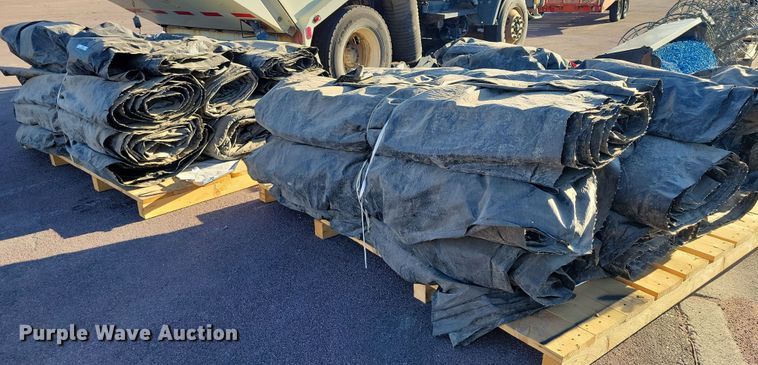 Approximately 20 concrete blankets - DZ6638