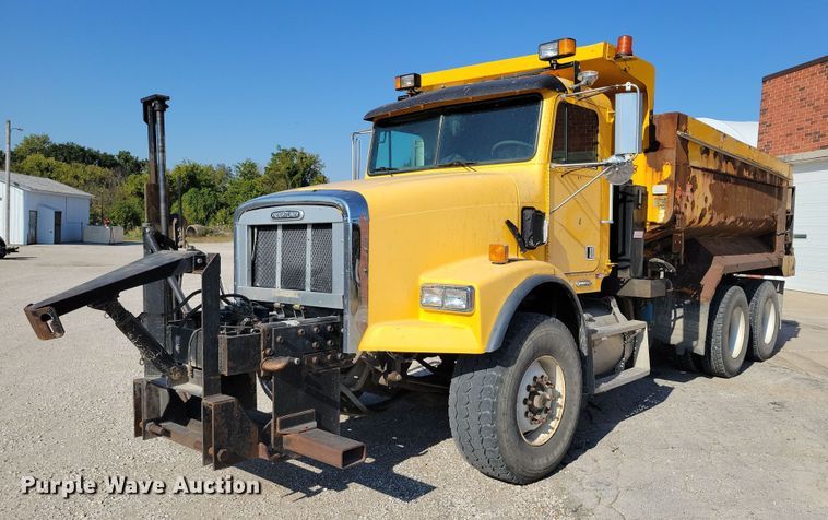 1999 Freightliner FL112 dump truck - DZ6738