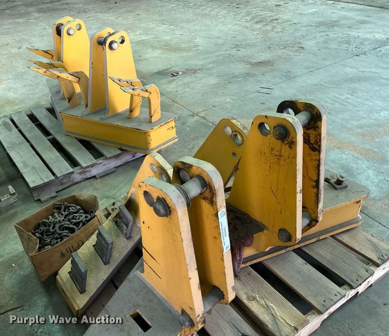 (4) motor grader ripper attachments - DZ8992