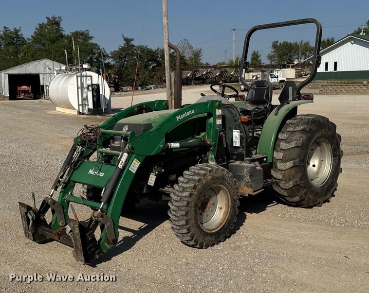 Montana 5740 MFWD tractor - EA1948