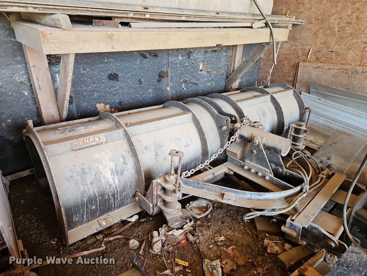 Henke Snow Plow - EB8354