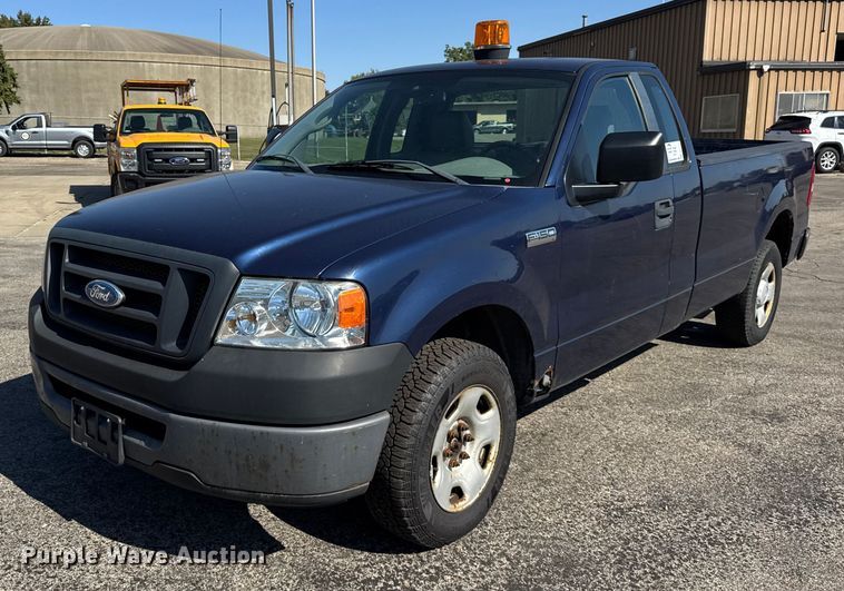 2007 Ford F150 XL pickup truck - EF2173